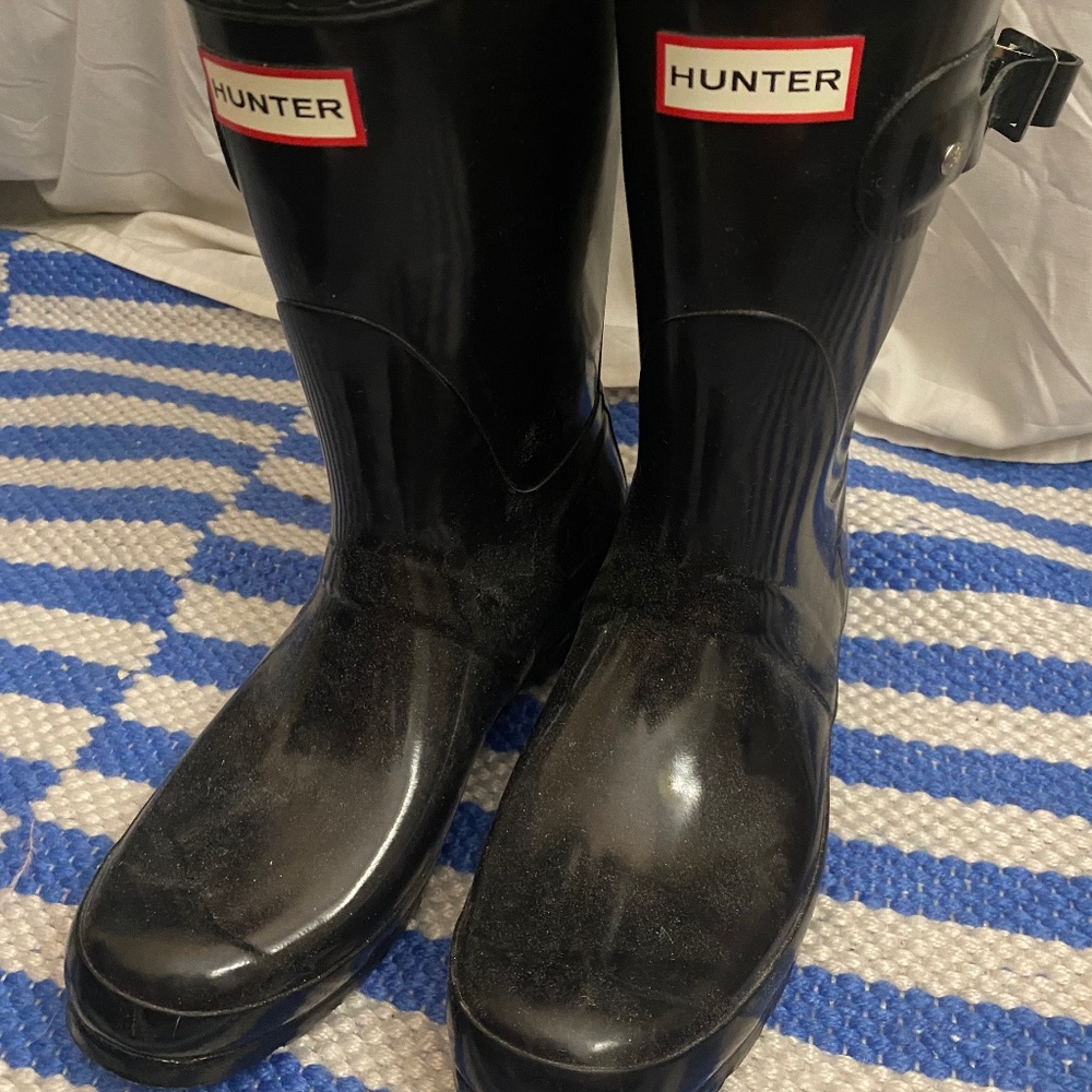 HUNTER Original Short Rainboots in Black Gloss